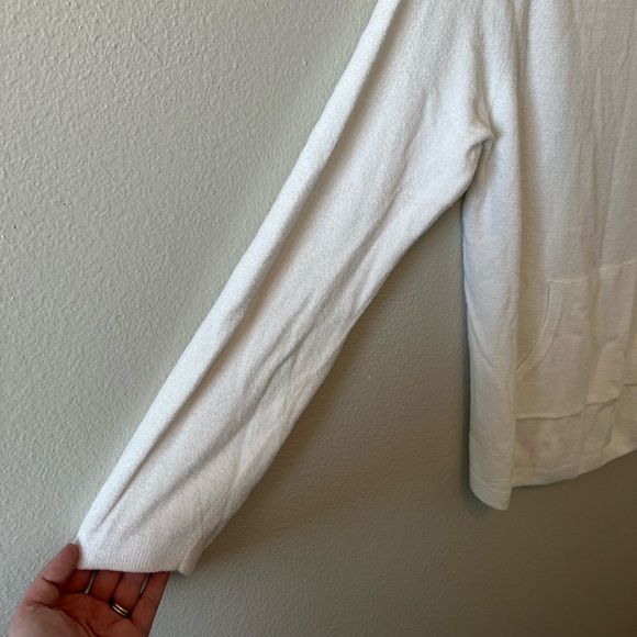 Barefoot Dreams CozyChic Ultra Lite Raglan Pullover Bright White Ultra Soft Cozy - Picture 3 of 6